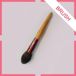 Small Tapared Face Brush